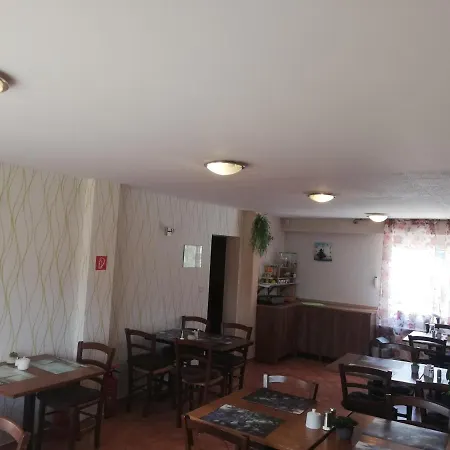 Hotel Zur Rose 3*